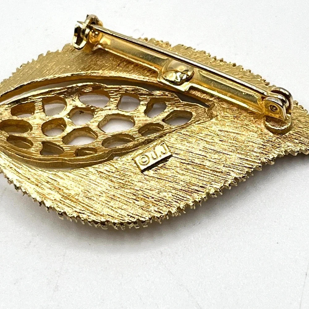 Vintage JJ Jonette Jewelry Gold Tone Textured Leaf Brooch w/ Open Metal Work